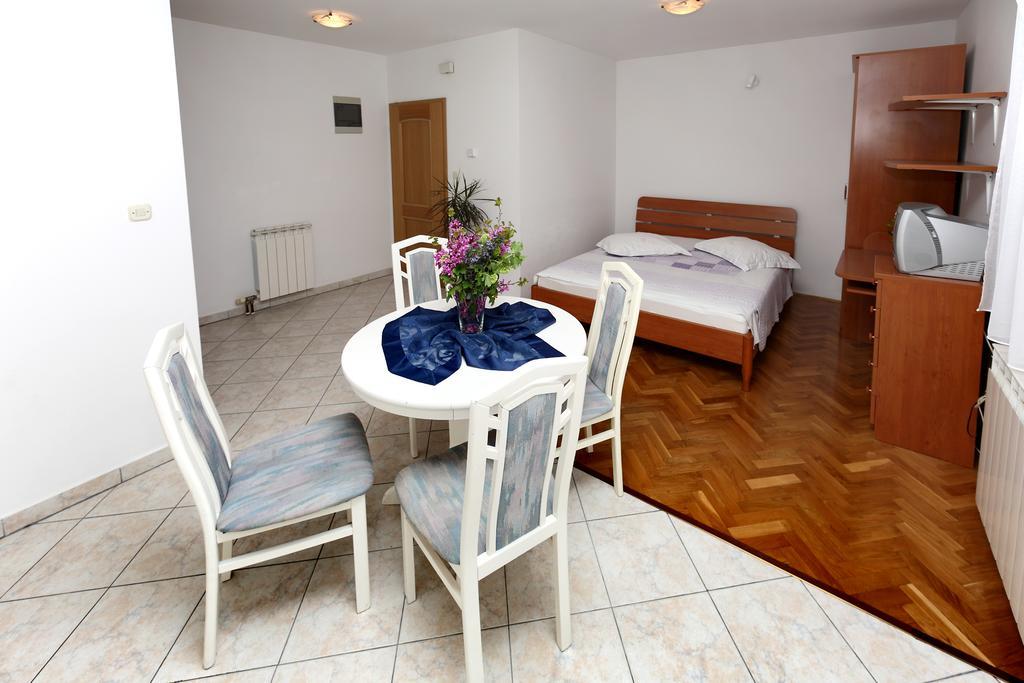 Apartments in Beautiful Split Podstrana Cameră foto